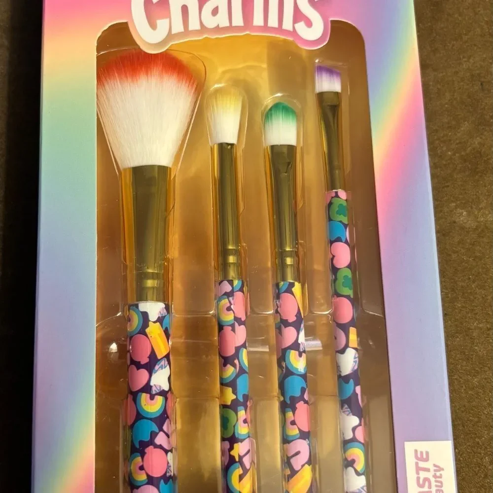 New Lucky Charms Makeup Brushes 4 Piece Set